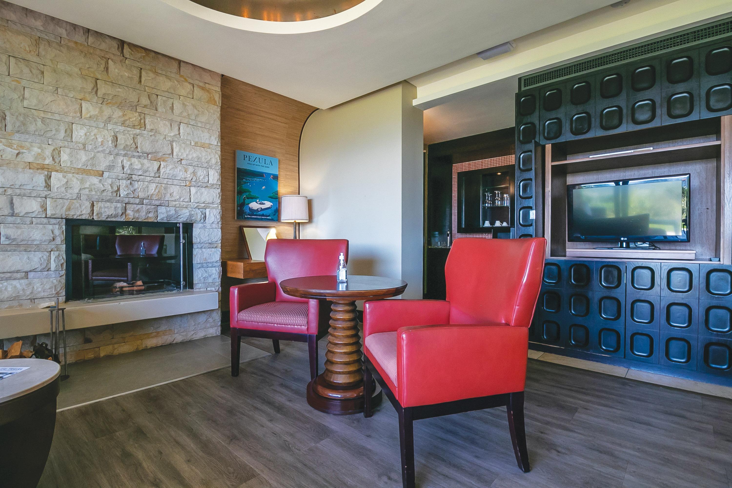Pezula Nature Retreat Найсне Экстерьер фото A suite at the hotel