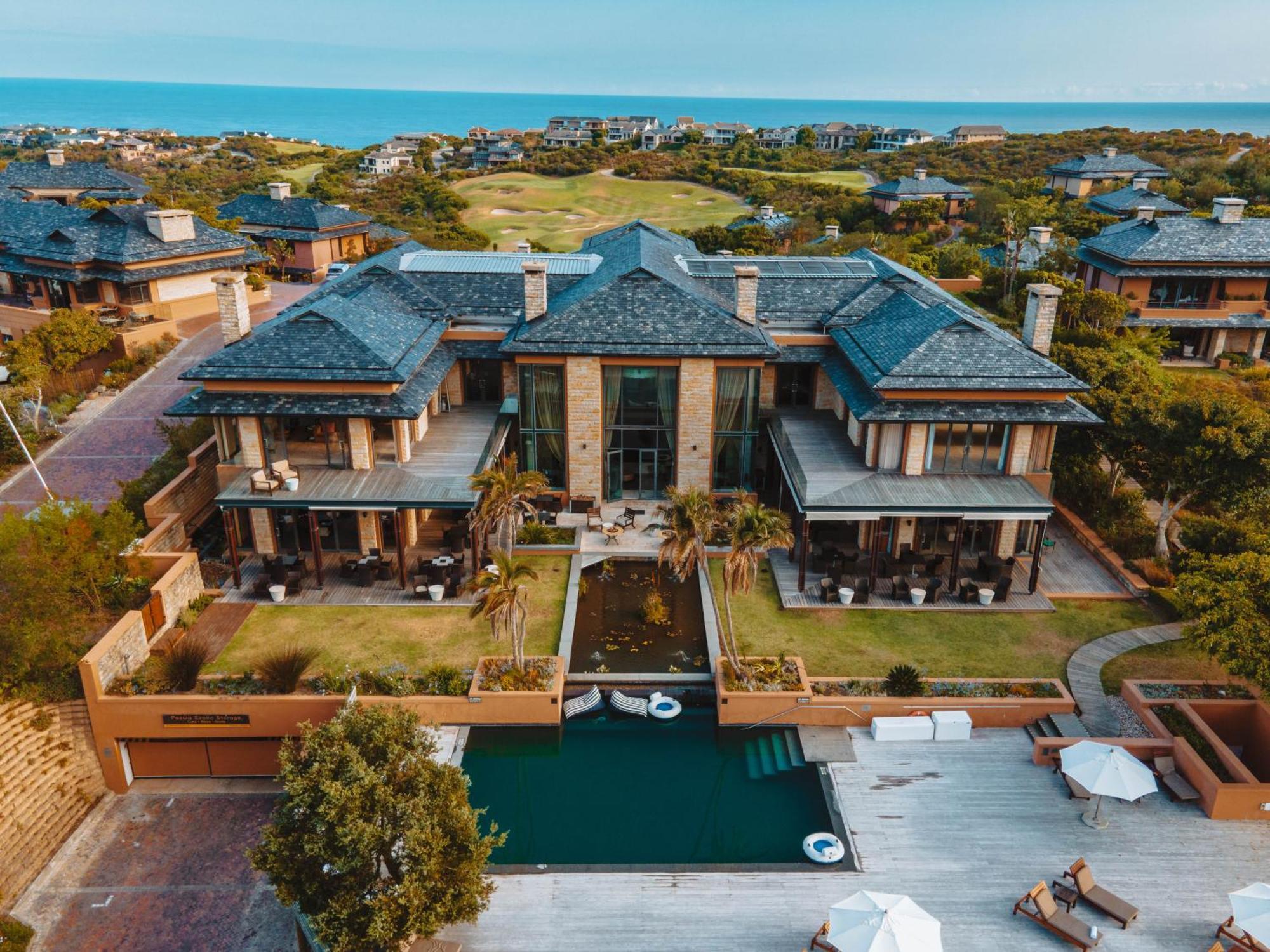 Pezula Nature Retreat Найсне Экстерьер фото A villa at the Pearl Valley golf estate